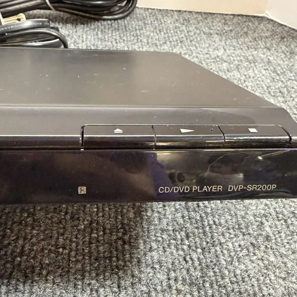 Sony DVD Player Black DVP-SR200P Progressive Scan Component Compact AV Cables